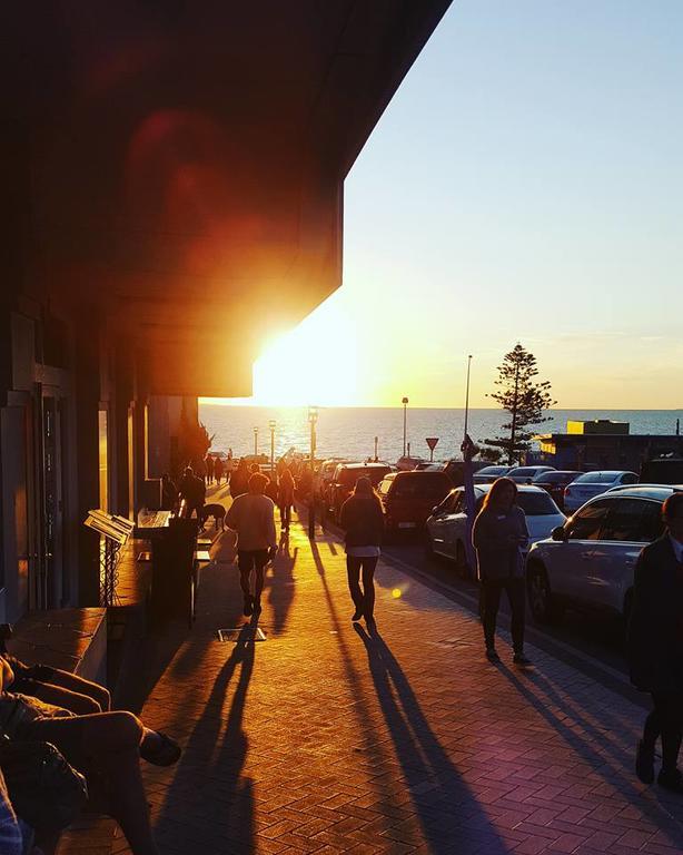 Ocean Beach Backpackers Hostel Perth Exterior foto