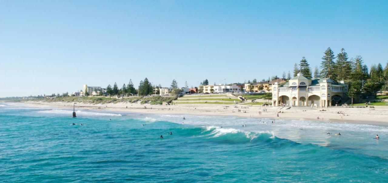 Ocean Beach Backpackers Hostel Perth Exterior foto